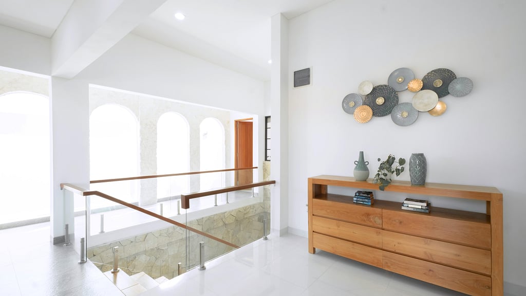 Villa Latima: Others