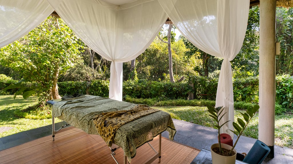 Villa Lepak by the River: Gazebo