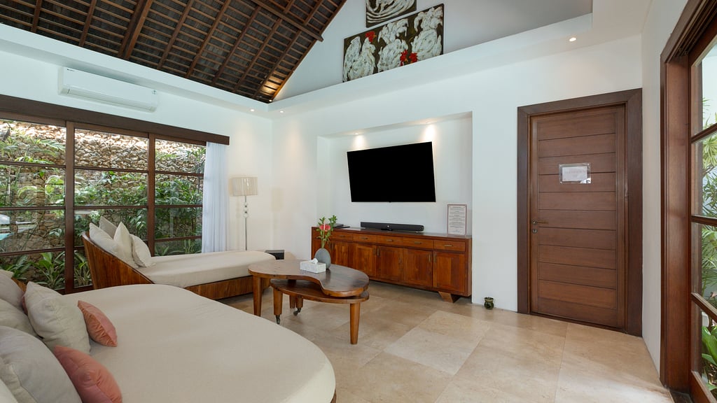 Villa LI