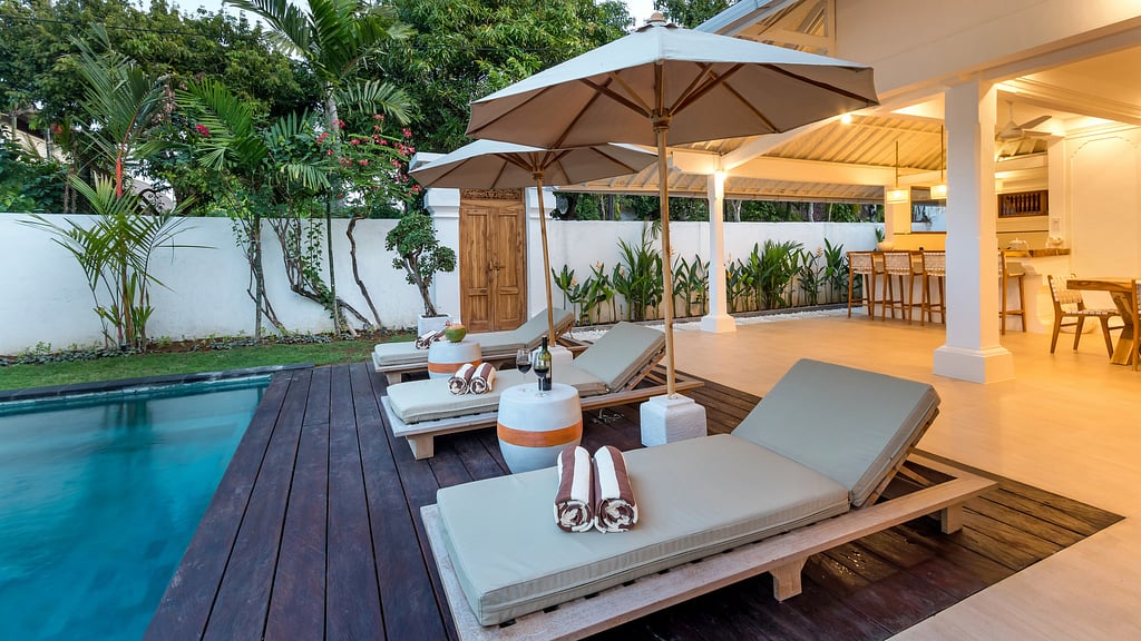 Villa Lisabella: Swimming pool