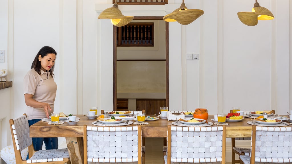 Villa Lisabella: Villa staff