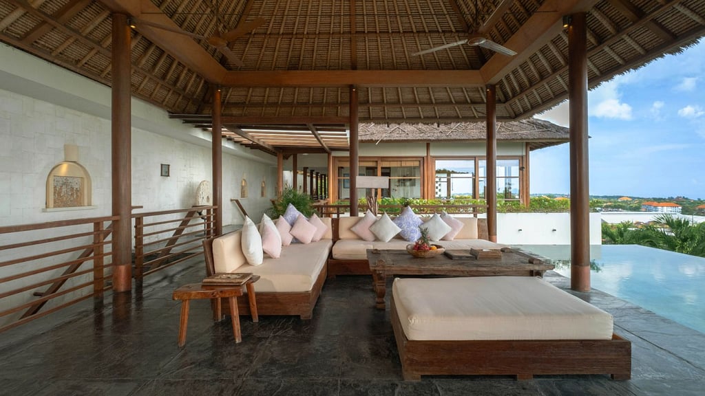 Villa Longhouse - Jimbaran - 8 bedrooms | Villa Finder