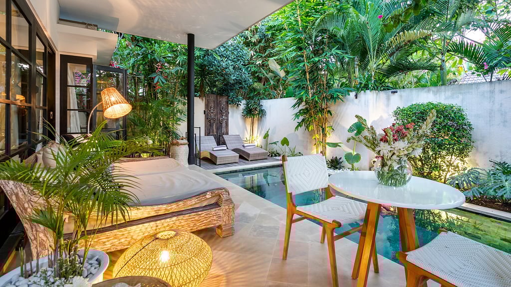 Villa Lora: Swimming pool