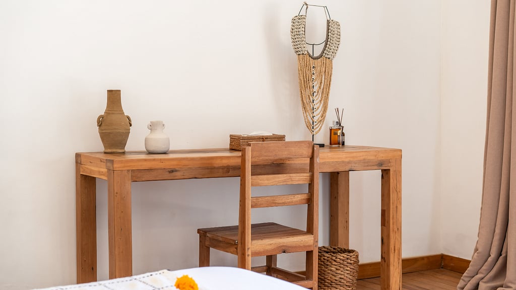 Villa Makasih: Others