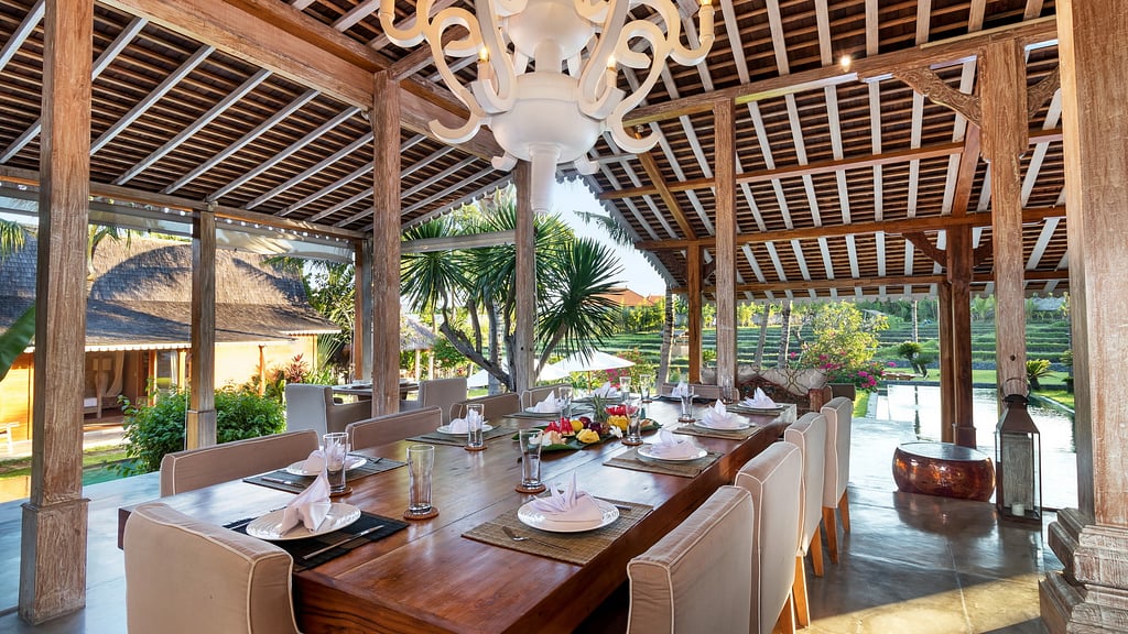 Villa Mannao: Salle à manger