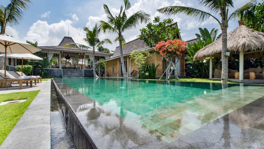 Villa Mannao: Piscine 2