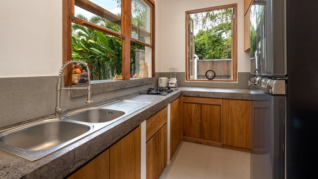 Villa Manusa: Kitchen