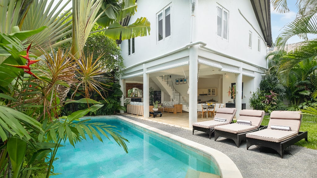 Villa Merta Sari 8: Swimming pool