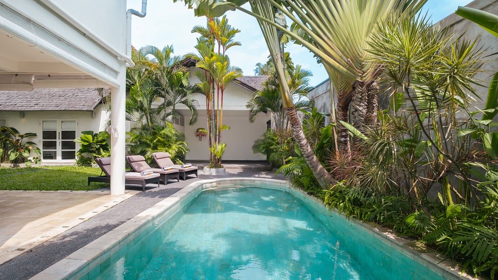 Villa Merta Sari 8: Swimming pool