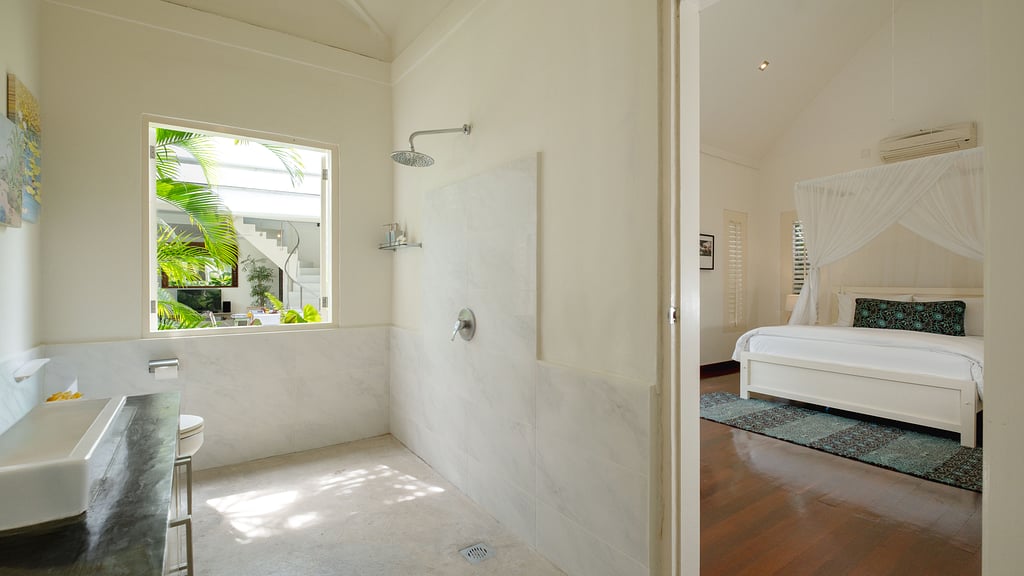 Villa Merta Sari 8: Bedroom 1