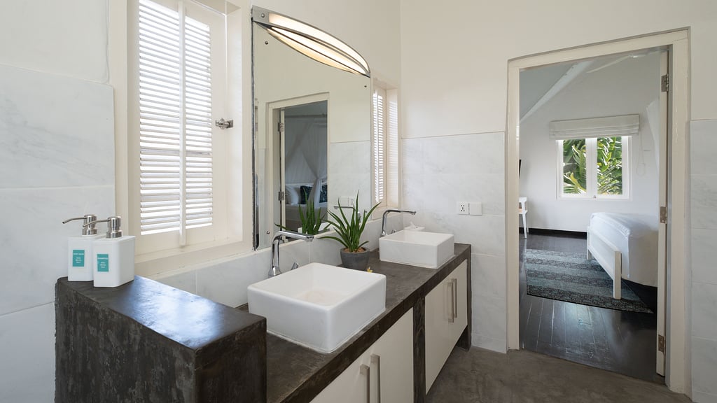 Villa Merta Sari 8: Bedroom 2