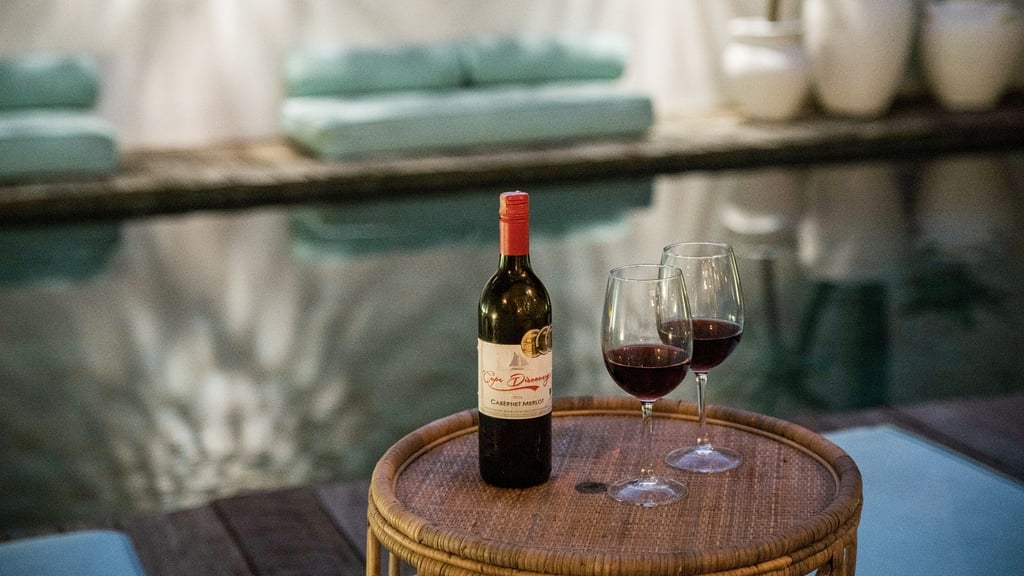 Villa Metisse: Others