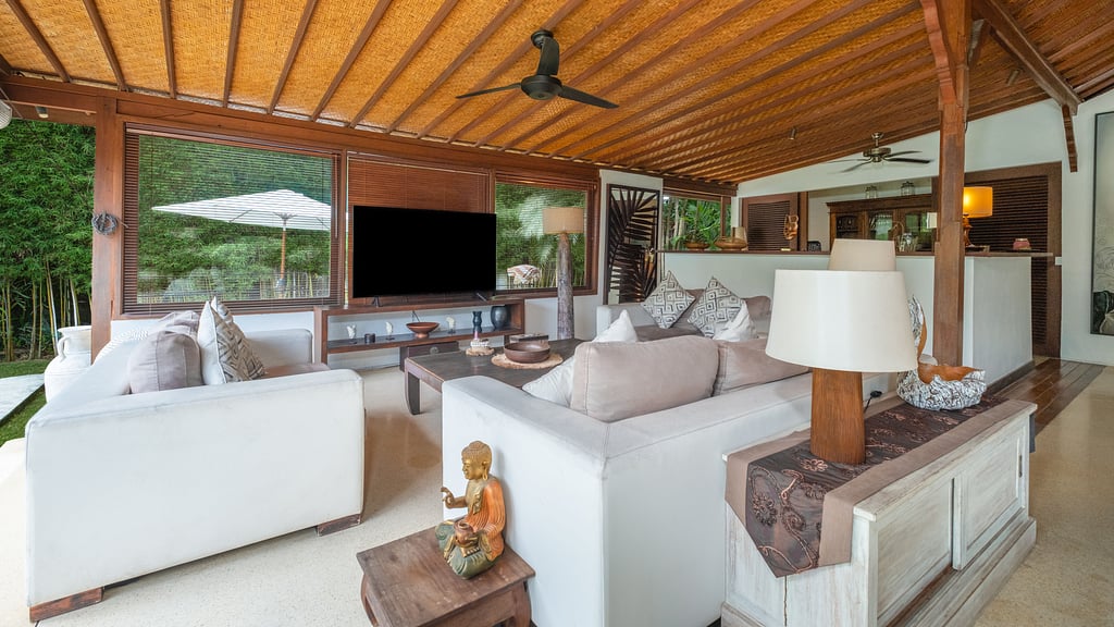 Villa Mogi: Living room