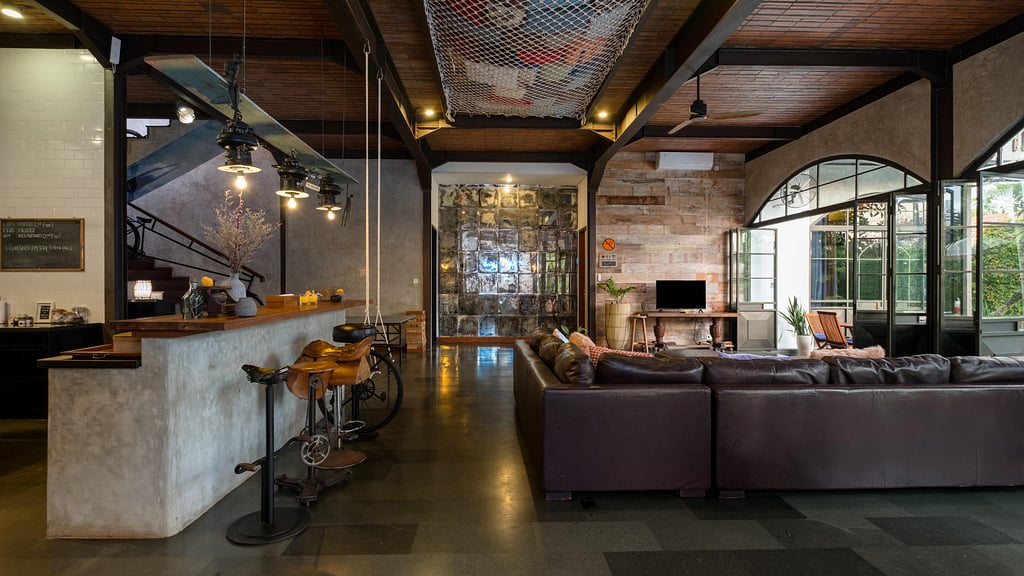 NicoNico Mansion: Living room