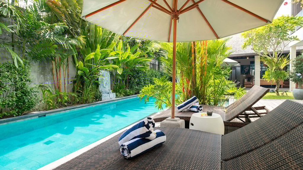 Villa Nikaia: Swimming pool