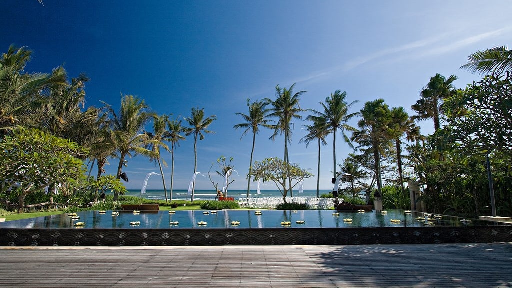 Ombak Luwung Beachfront Estate