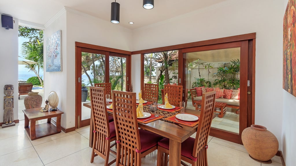 Villa Pantai Candidasa: Eethoek 1