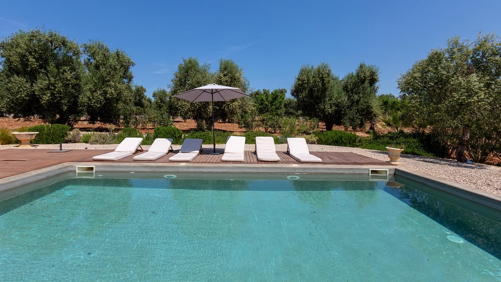 Villa Salju Bali: Swimming pool