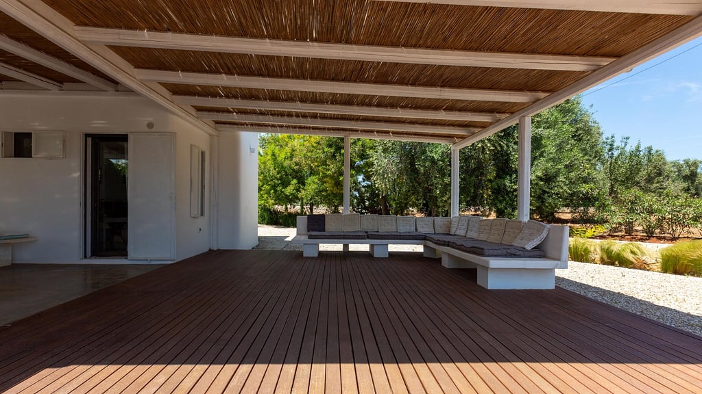 Villa Salju Bali: Terrace/Veranda