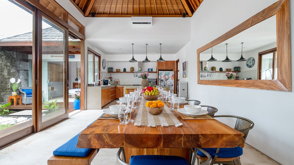 Villa Sanook: Dining area