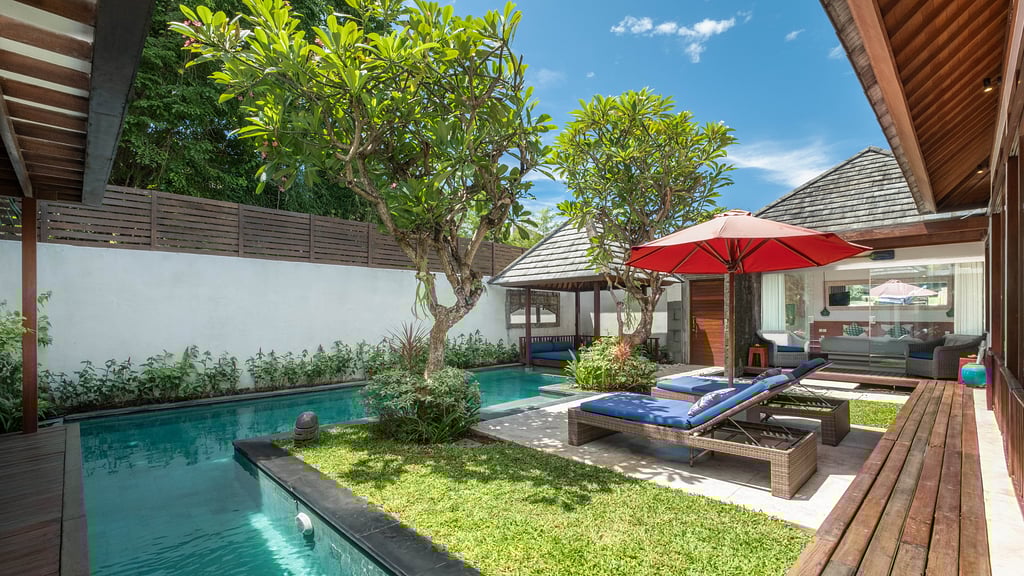 Villa Sanook: Swimming pool