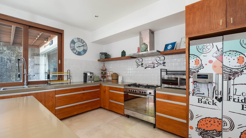 Villa Sanook: Kitchen