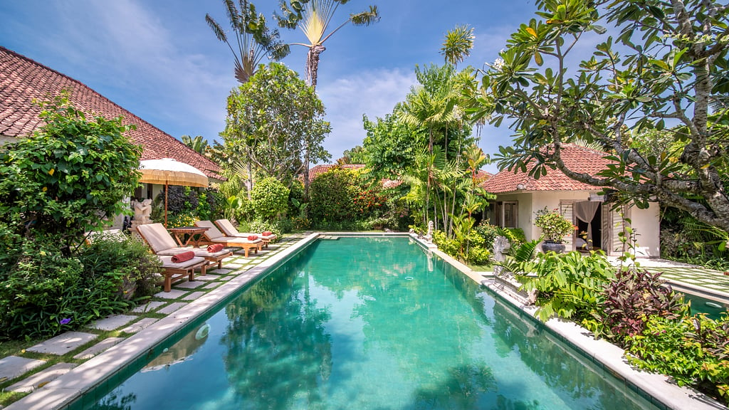 Villa Senang in Seminyak, Bali - 4 bedrooms - Best Price Guarantee