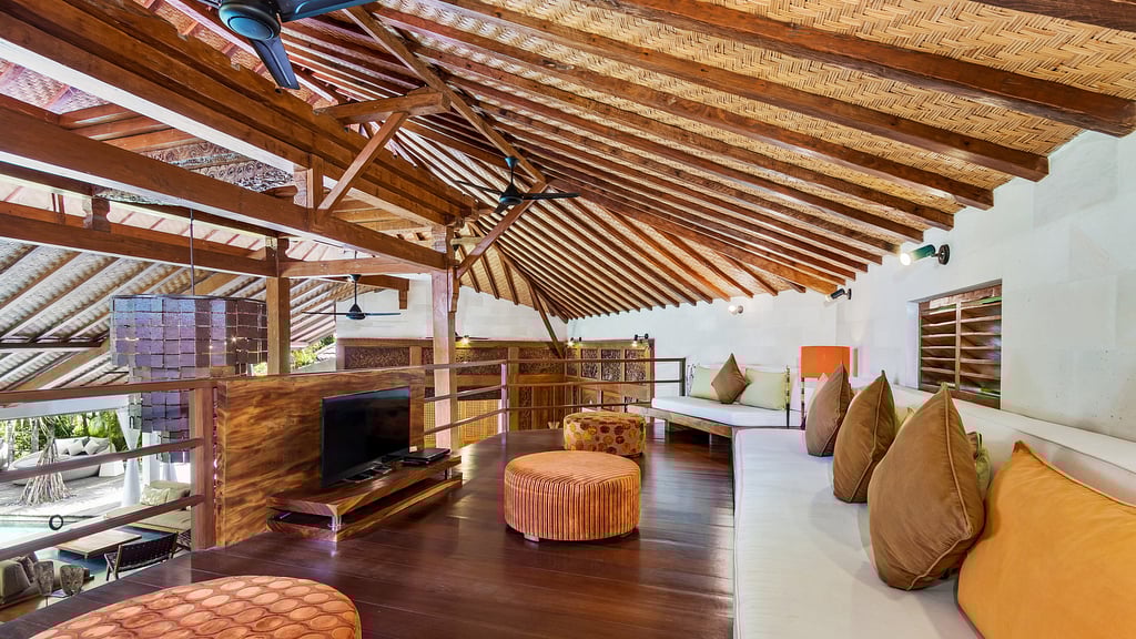 Villa Shantika: Woonkamer 2