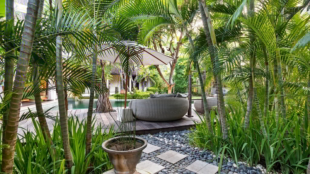 Villa Shantika: Others