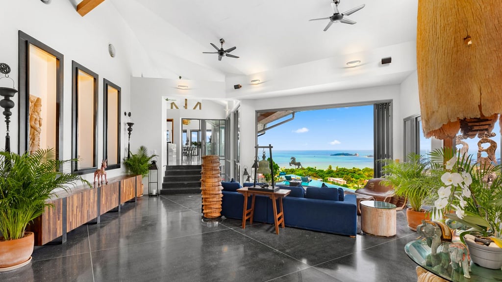 Villa Skyfall