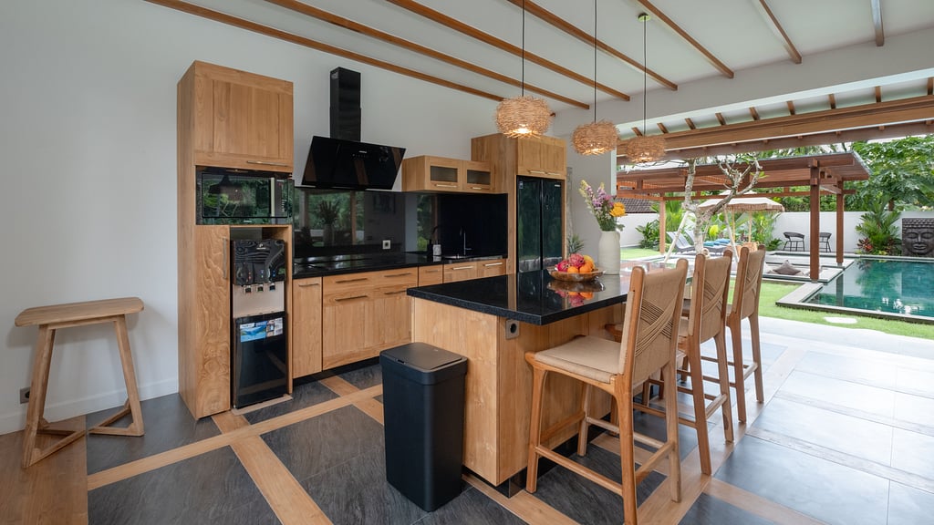 Villa Suka Sawah: Kitchen