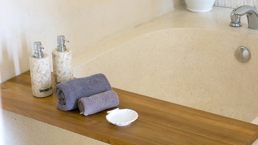 Villa Suvitha: Others