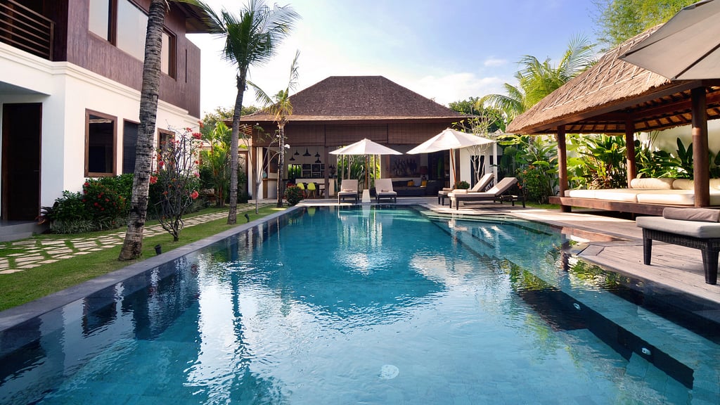 Villa Tangram in Seminyak, Bali (6 bedrooms) - Best Price & Reviews!