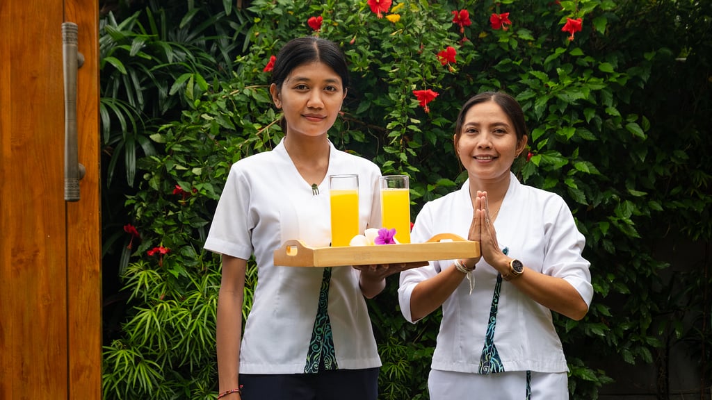 Villa Taramille: Villa staff