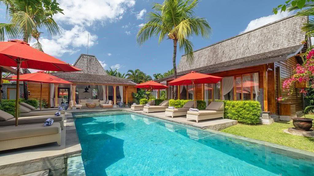 Villa Taramille: Swimming pool