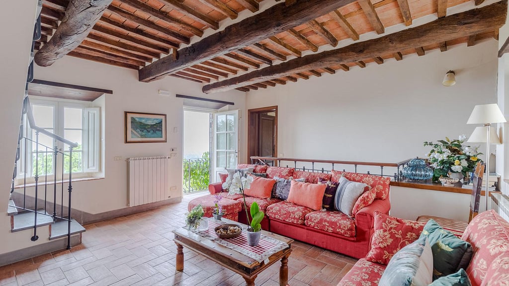 Tuscan Fizz Villa