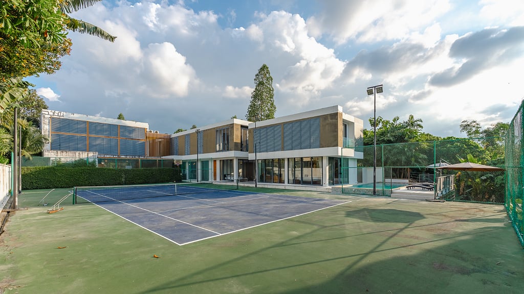 Villa V158 Tennis Court