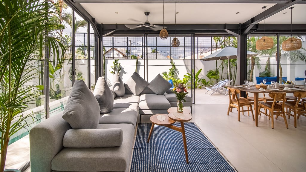 Villa Vantage 5