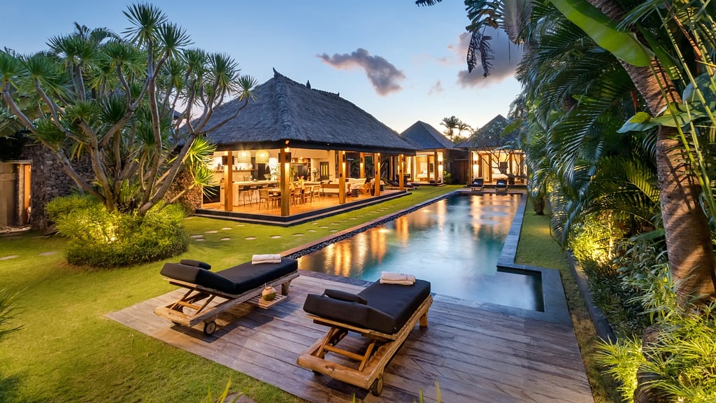 Villa Wolfe: Swimming pool