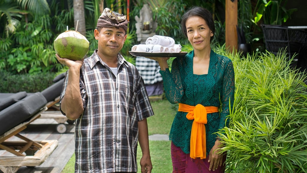 Villa Wolfe: Villa staff