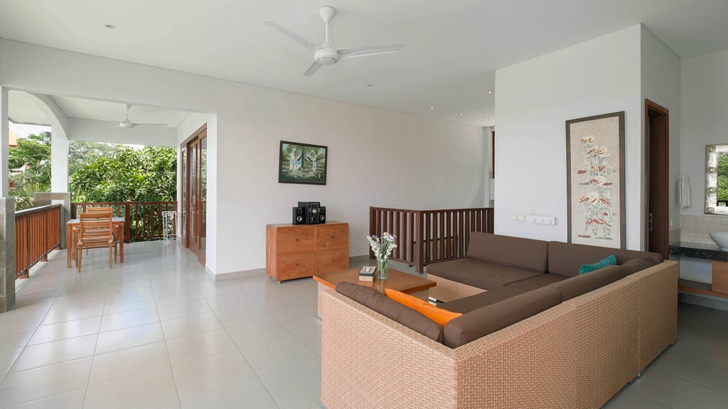 Villa Yenian: Living room 1