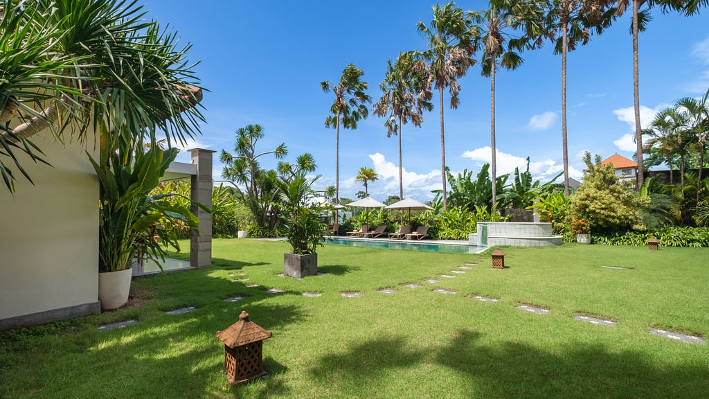 Villa Yenian: Garden