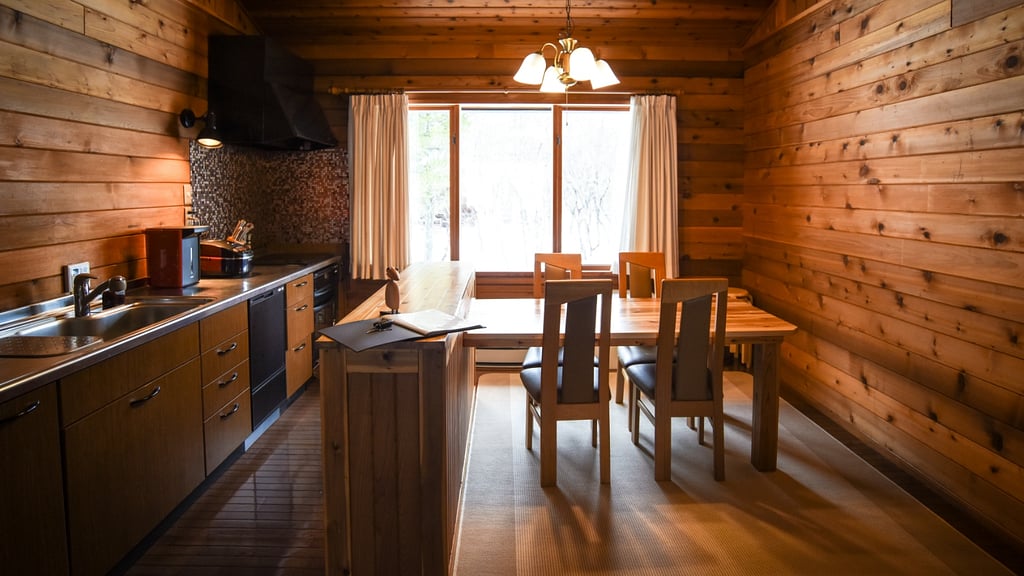 Woodpecker Chalet