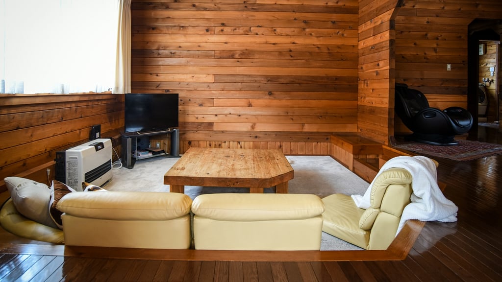 Woodpecker Chalet