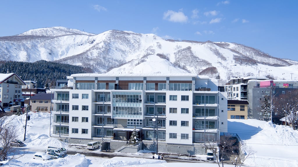 Youtei Tracks Three Bedroom Condo