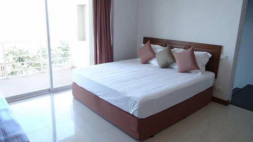 Hilltop Villa 5 Bedroom 3