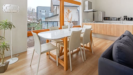Alpinarc Chalets Dining area