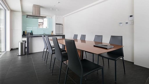 Aqua Haven 2F Essecke