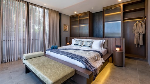 Artha Hachi Villa Bedroom 4