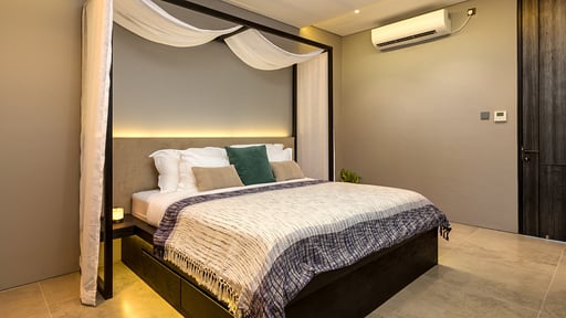 Artha Hachi Villa Bedroom 5